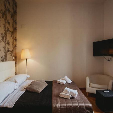 Colosseum Rooms Рим Екстер'єр фото