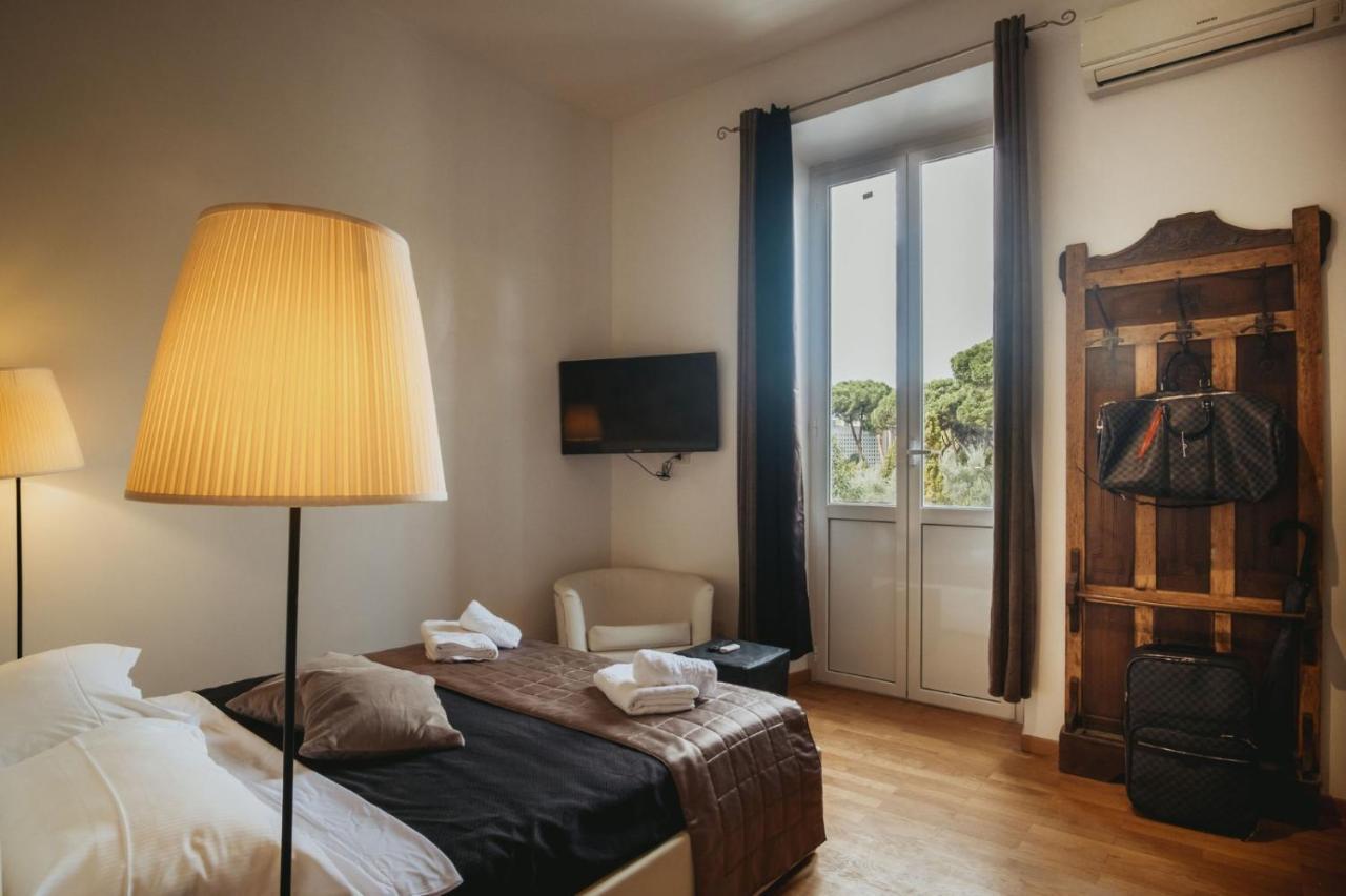 Colosseum Rooms Рим Екстер'єр фото