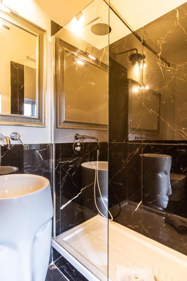 Colosseum Rooms Рим Екстер'єр фото